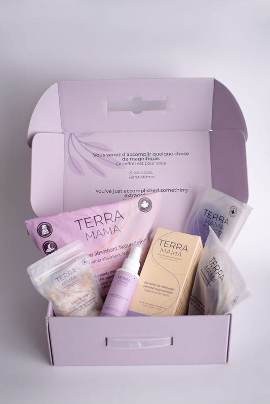Contents of the TerraMama postpartum kit with essential postnatal care products
Contenu du kit post-partum TerraMama comprenant des soins postnataux essentiels
